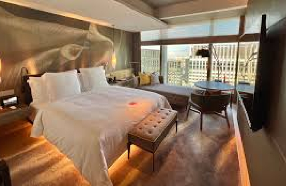 FOUR SEASONS Otemachi